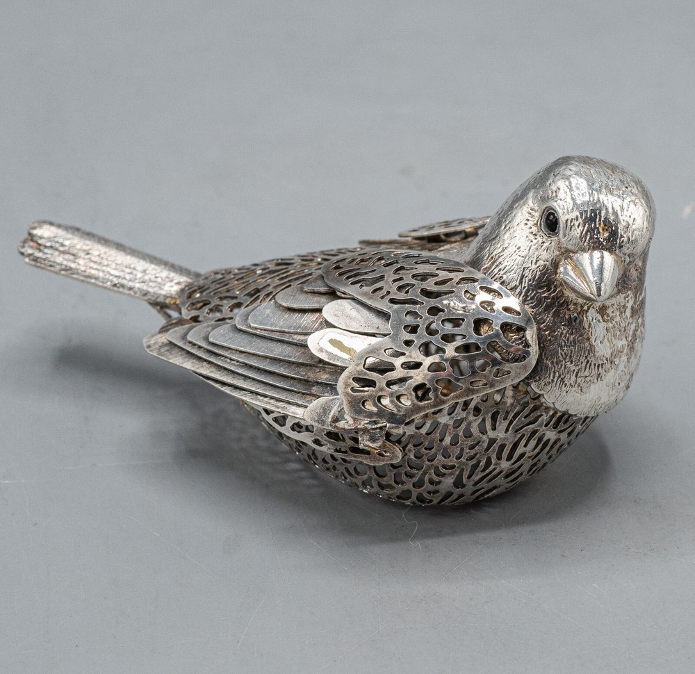 READ - Christofle Lumiere D'Argent Collection Sitting Bird Silverplate France