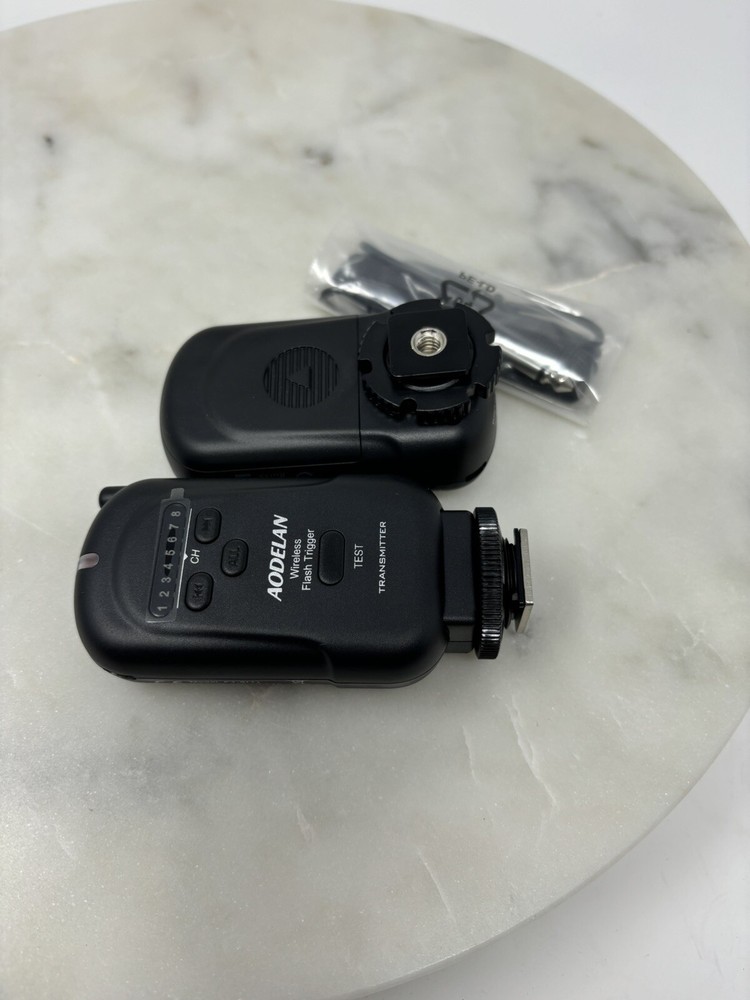 AODELAN FT-8 WIRELESS FLASH TIGGER SET TRANSMITTER & RECEIVER