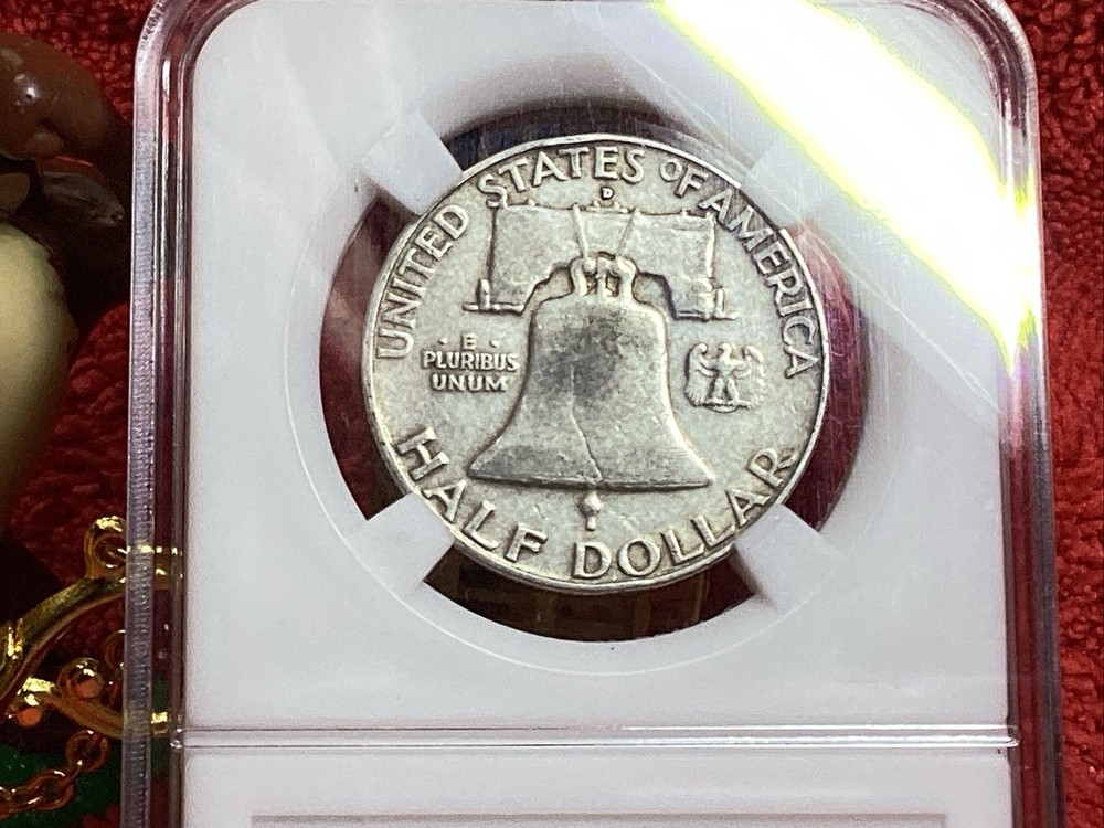 1957 D FRANKLIN HALF 💰 in GENERIC SLAB
