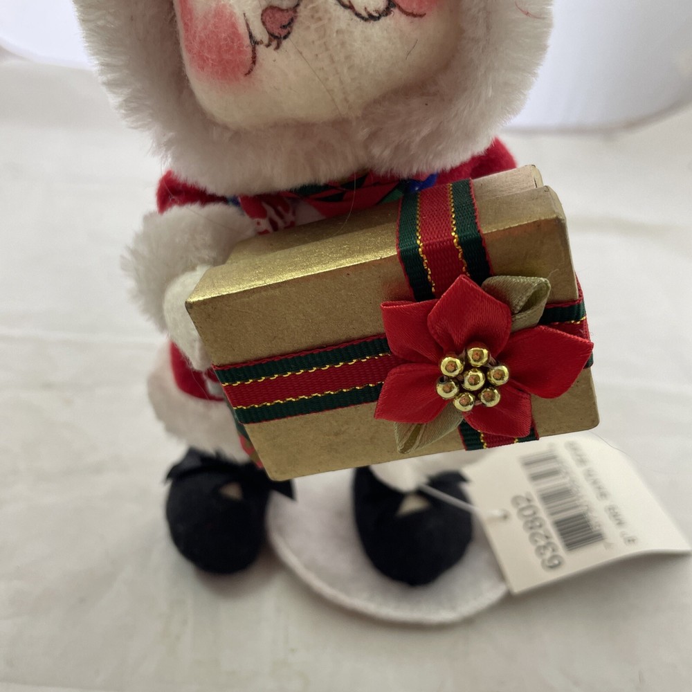 2002 Annalee 8" Mrs. Santa Bear 632802