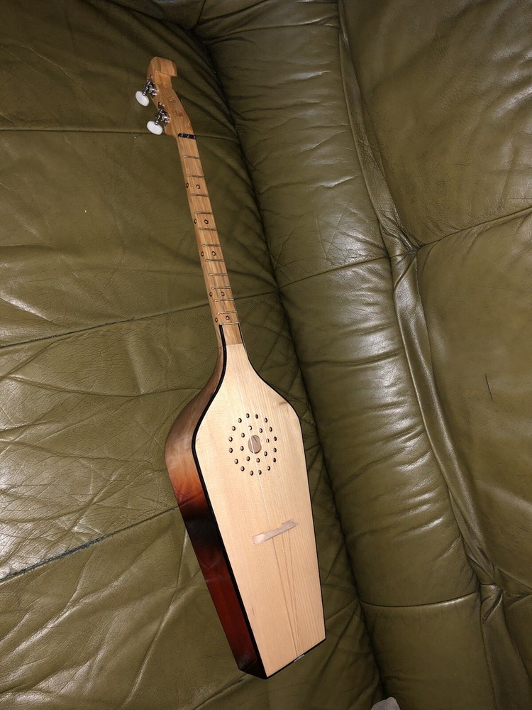 panduri  fanduri  ფანდური