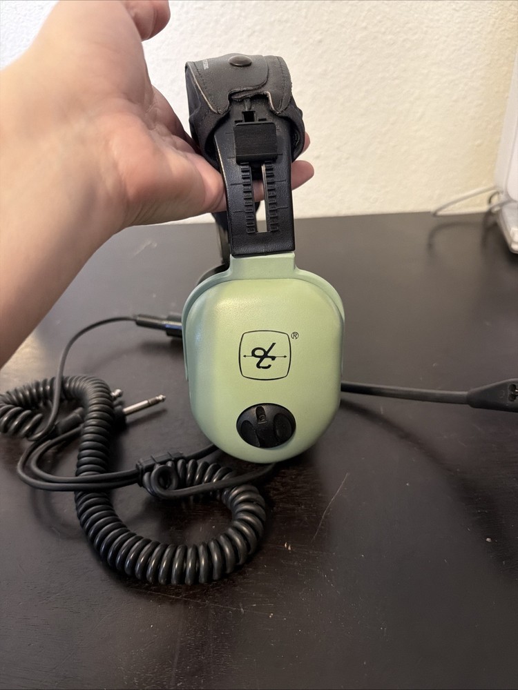 David Clark Model H20-16 Pilot Headset Untested