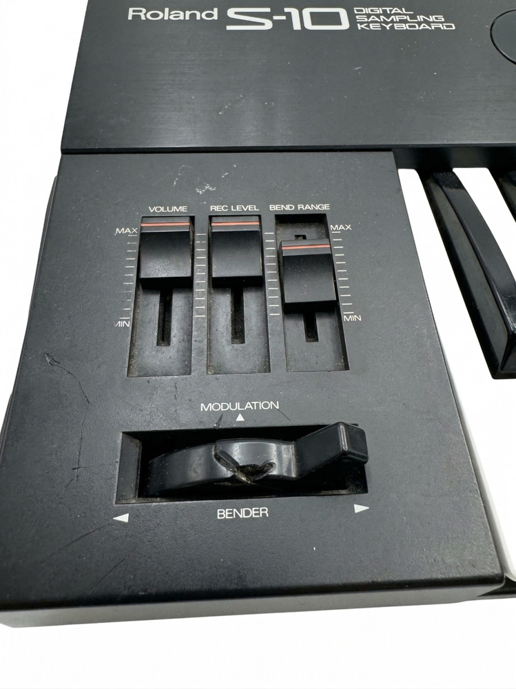 Roland S-10 Digital Sampling Keyboard Vintage 12-Bit Sampler MIJ Synth