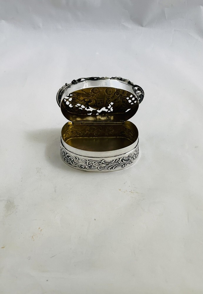Antique Ornate Openwork Oval Form Box Sterling Silver William Comyns & Sons 1909