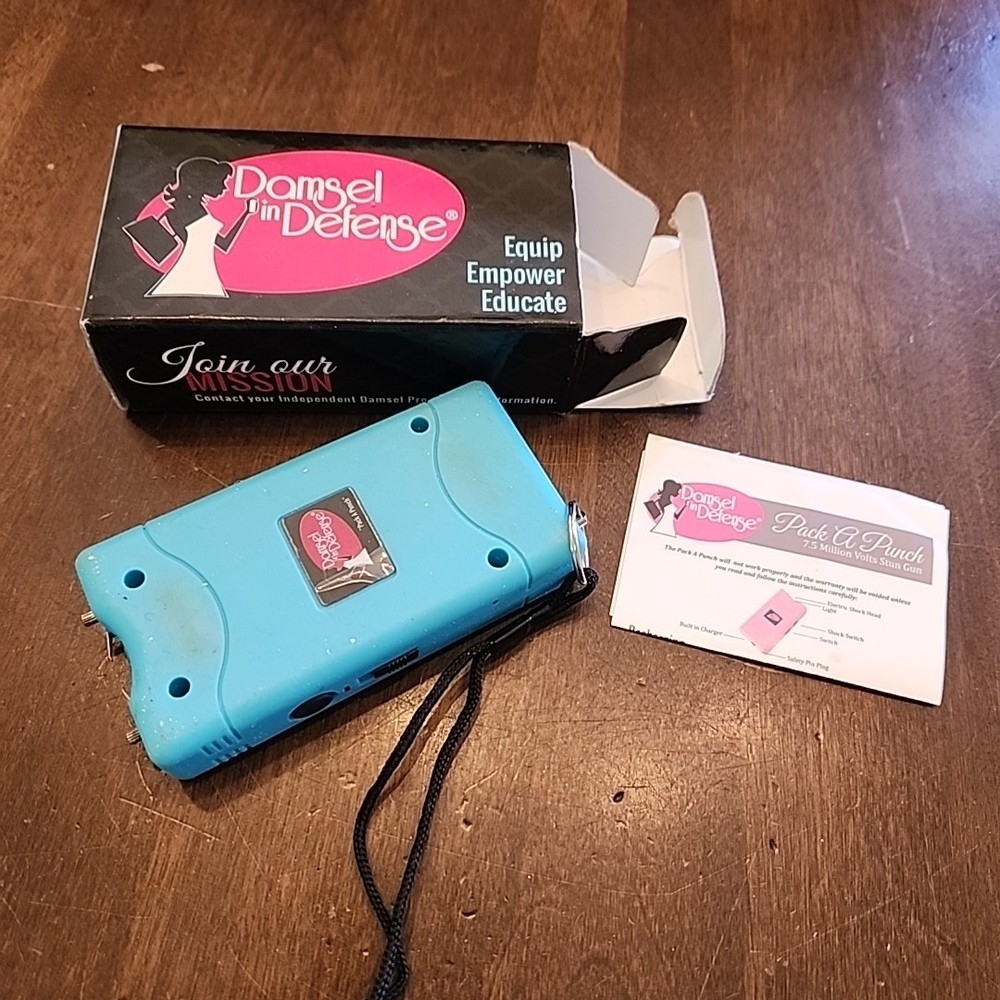 Damsel in Defense Stun Gun Pack a Punch