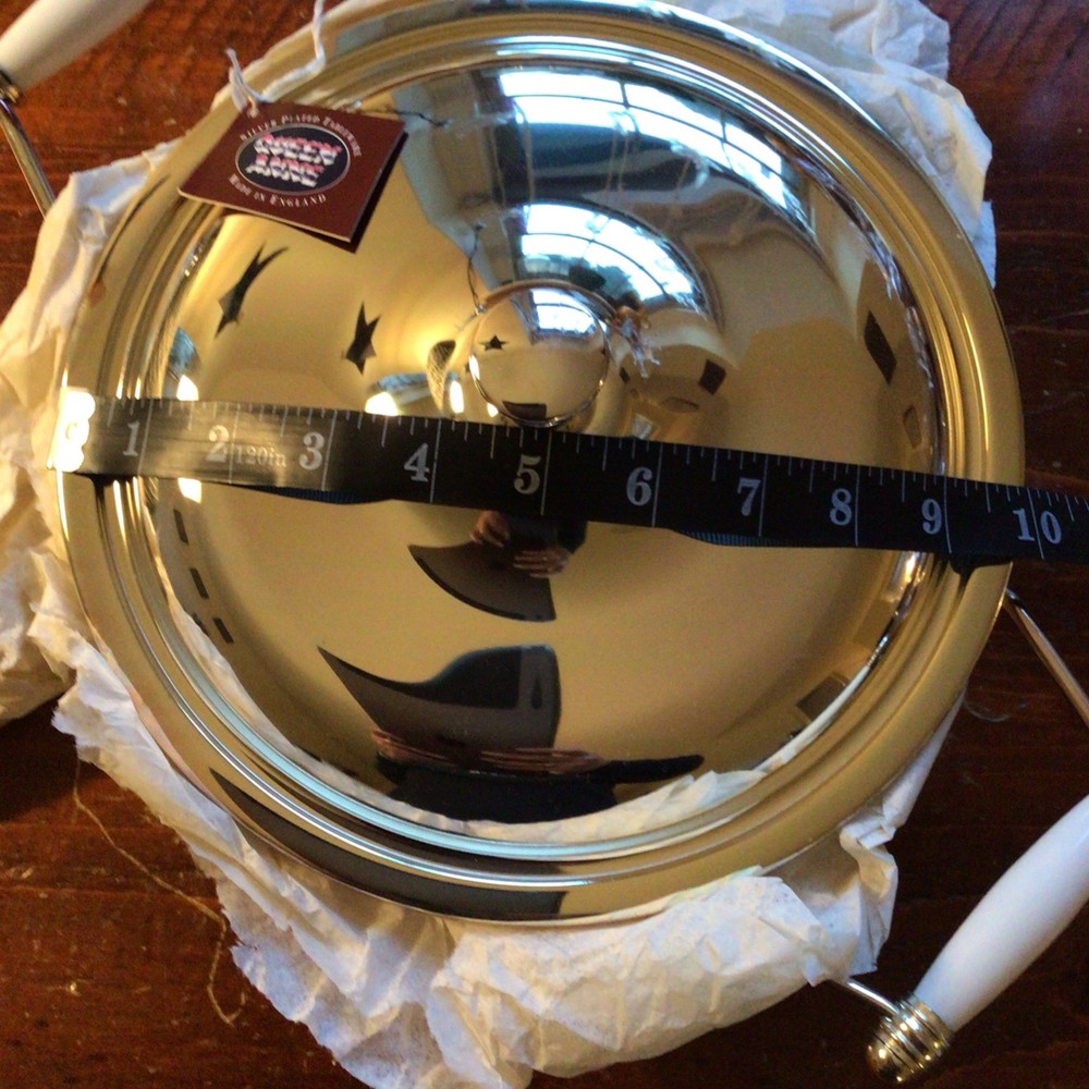 Vintage Queen Anne Silver Plated Covered Vegetable Server with Handles England