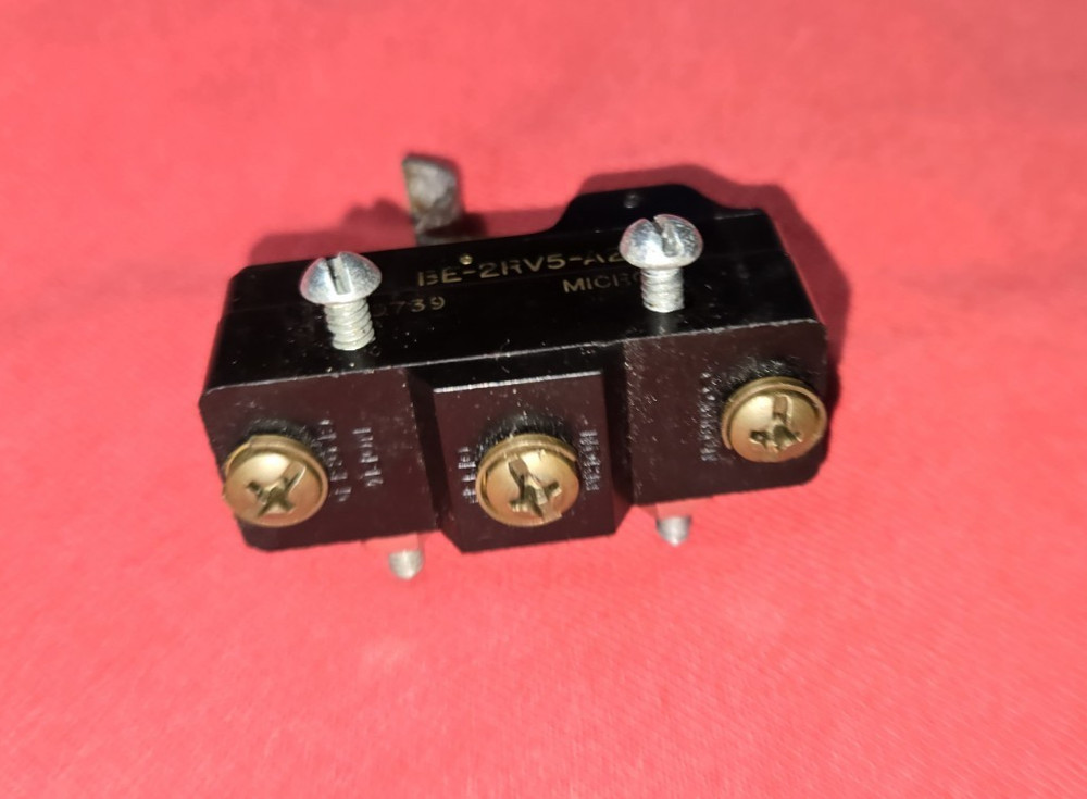 Vulcan Hart Microswitch, Part#: 00-411496-000F7, Nice used condition