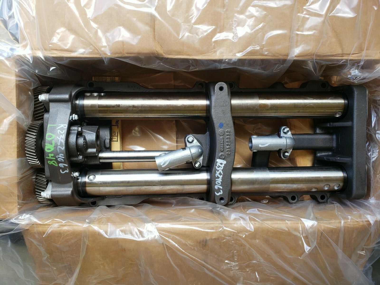 Detroit Diesel Balance Shaft R23524063 Detroit Reman Unit New In Box, NO CORE!