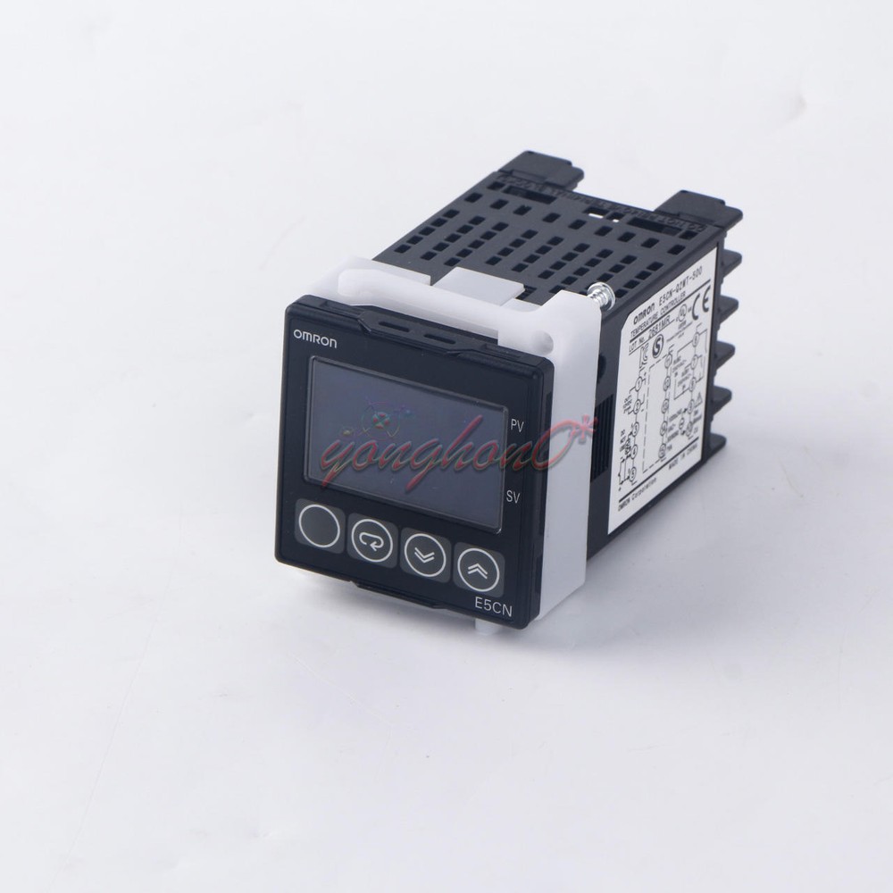 1pcs Temperature Controller Omron E5CN-Q2MT-500 100-240VAC New