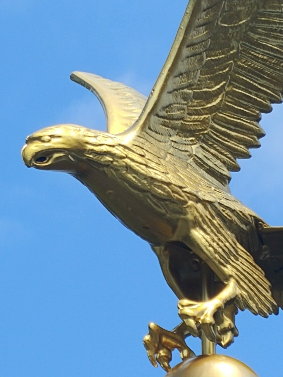 Flagpole Eagle Topper Decorative Gold Finial Globe Outdoor XX-Large 32 inch