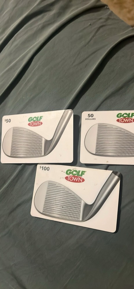 $200 GOLF TOWN GIFT CARD