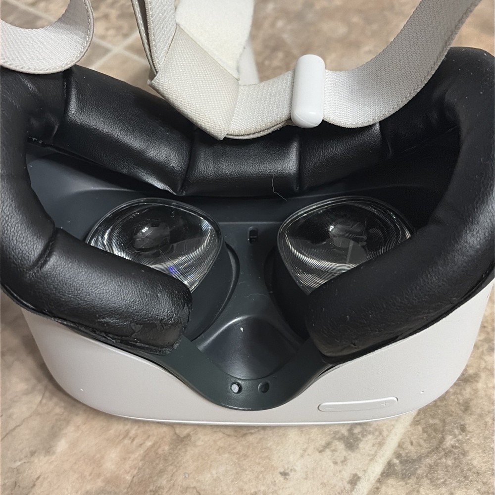 Oculus (Meta) Quest 2 256GB Standalone VR Headset BUNDLE (Read Description)