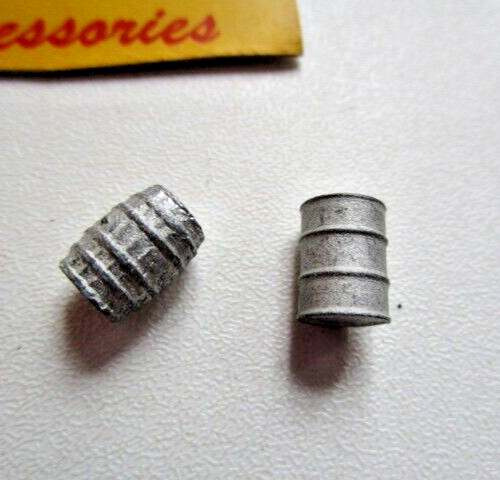 Model Hobbies Station Accessory Set, Vintage - Details Below