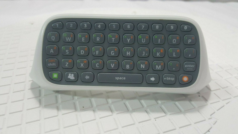 Microsoft Xbox 360 Controller ChatPad Attachment X814365-001 - White