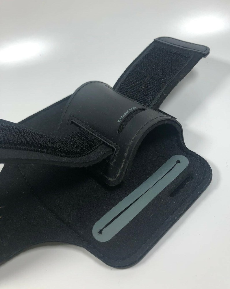 Yurbuds Athletic Armband Black