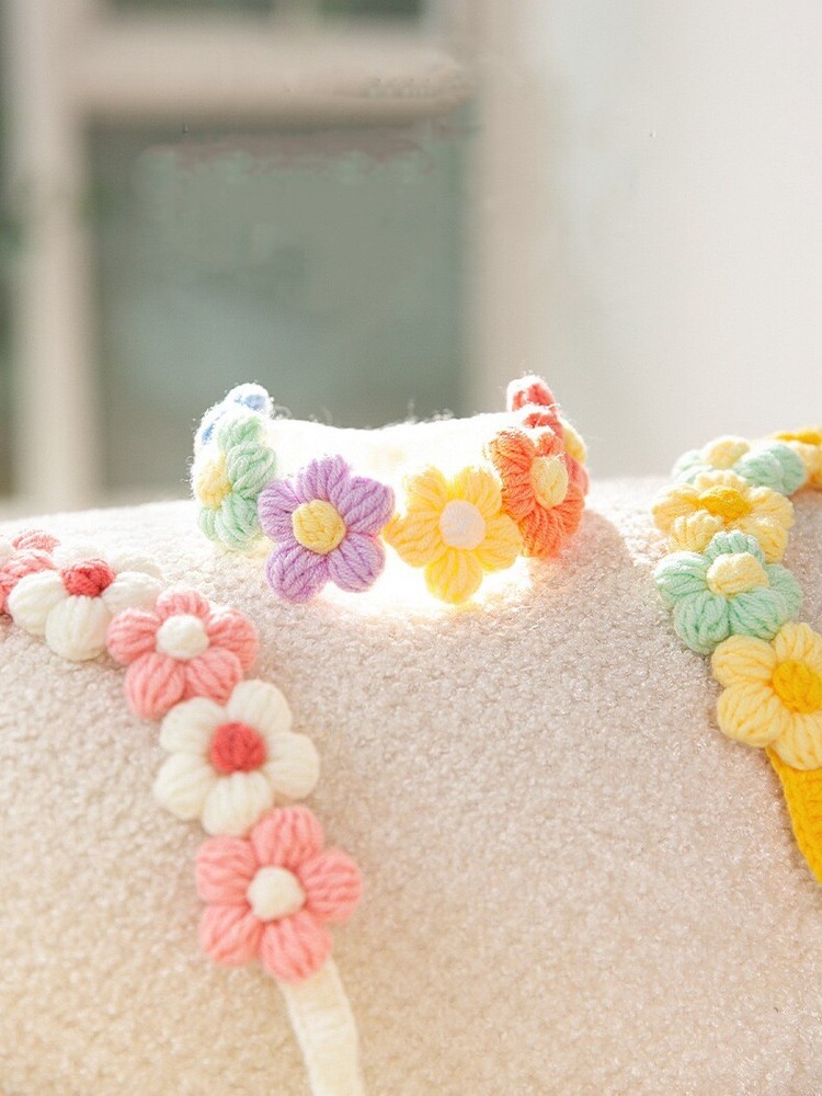 puff flower knitted collar