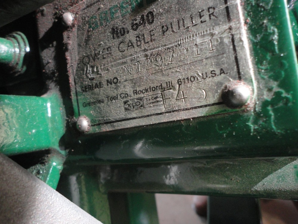 GREENLEE Tugger Cable Puller with Stand