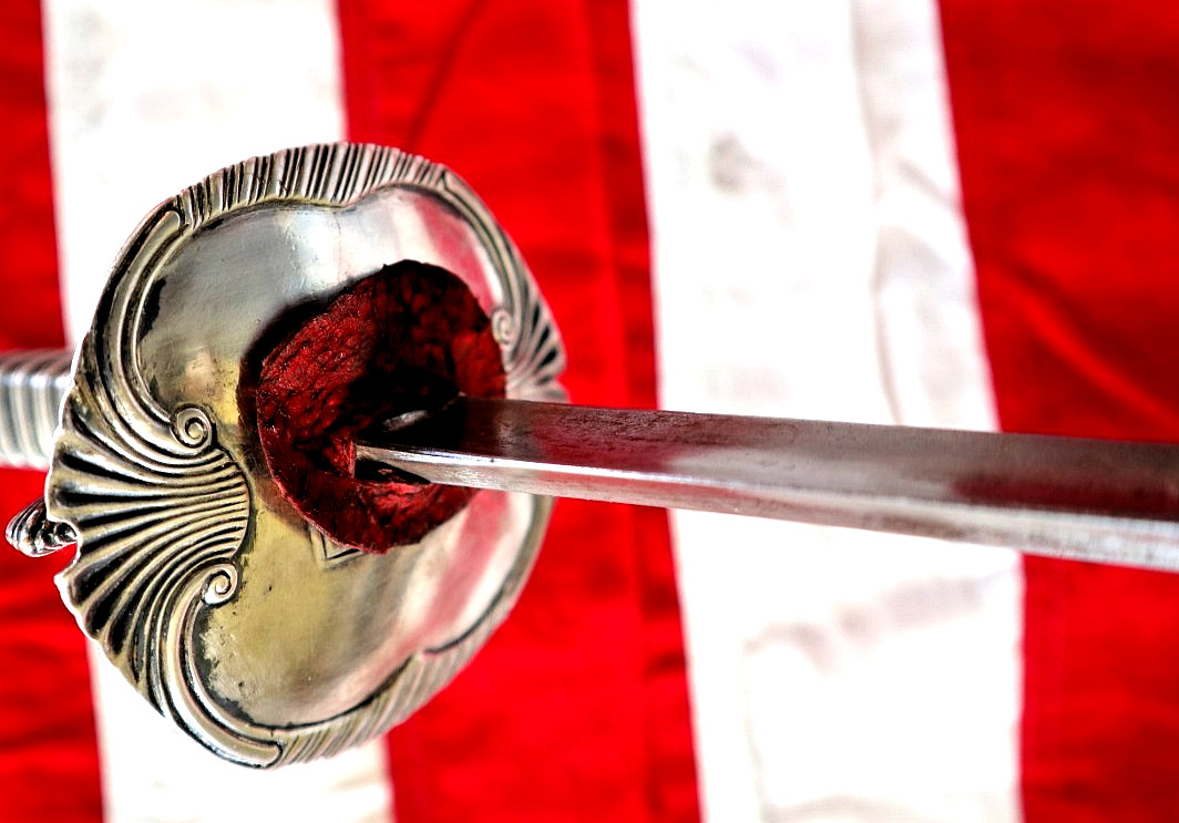 REVOLUTIONARY WAR BRITISH SILVER HILT SMALL SWORD HALLMARKED CIRCA 1770