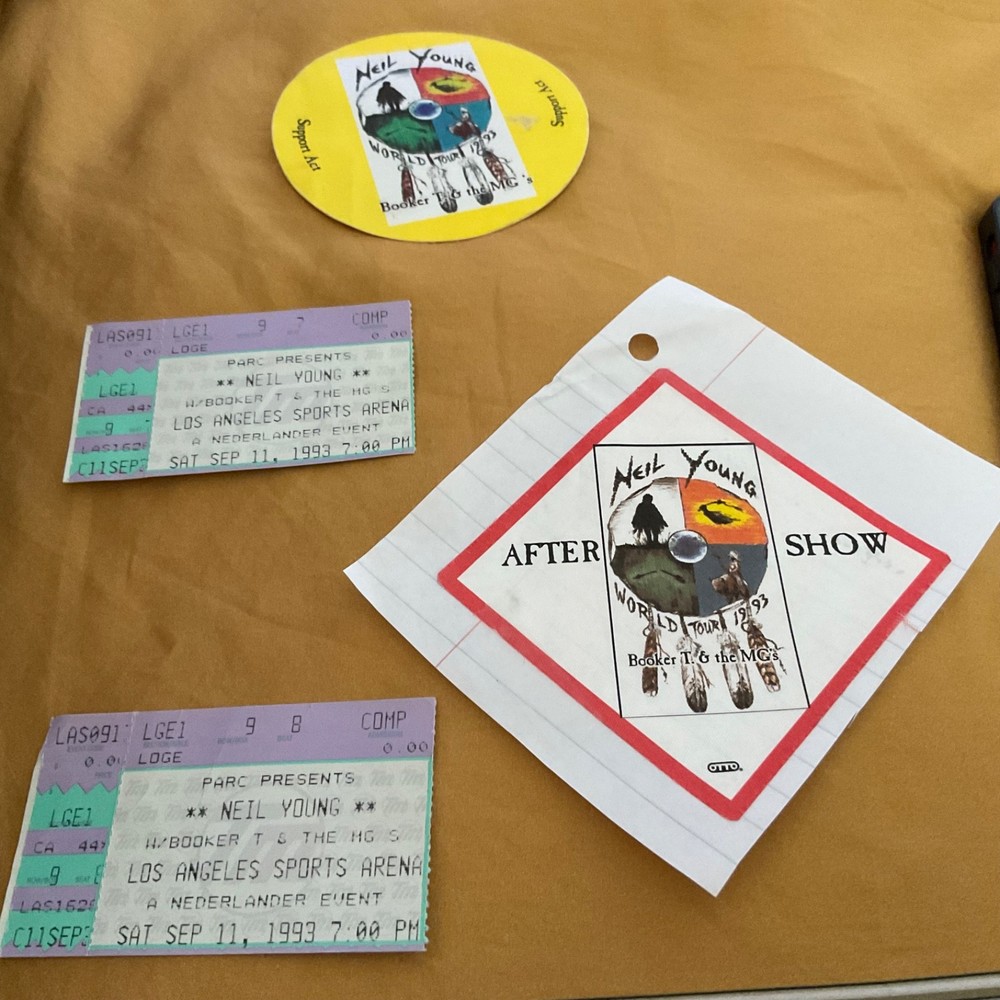 Neil Young vintage Ticket Stubs. 1993 WORLD TOUR +2 backstage passes Booker T&MC