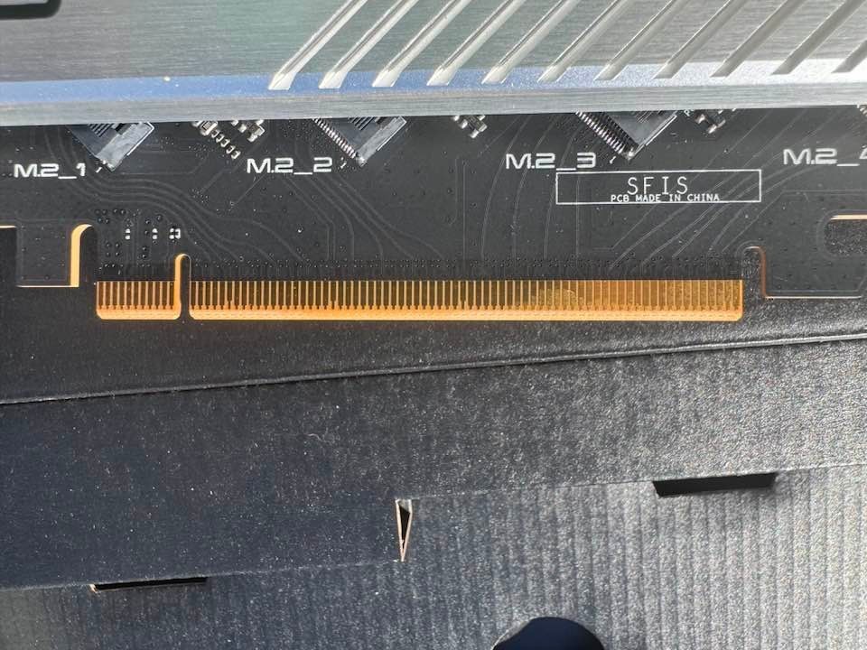 ASUS HYPER M.2 X16 GEN 4 CARD OPEN BOX NEVER USED