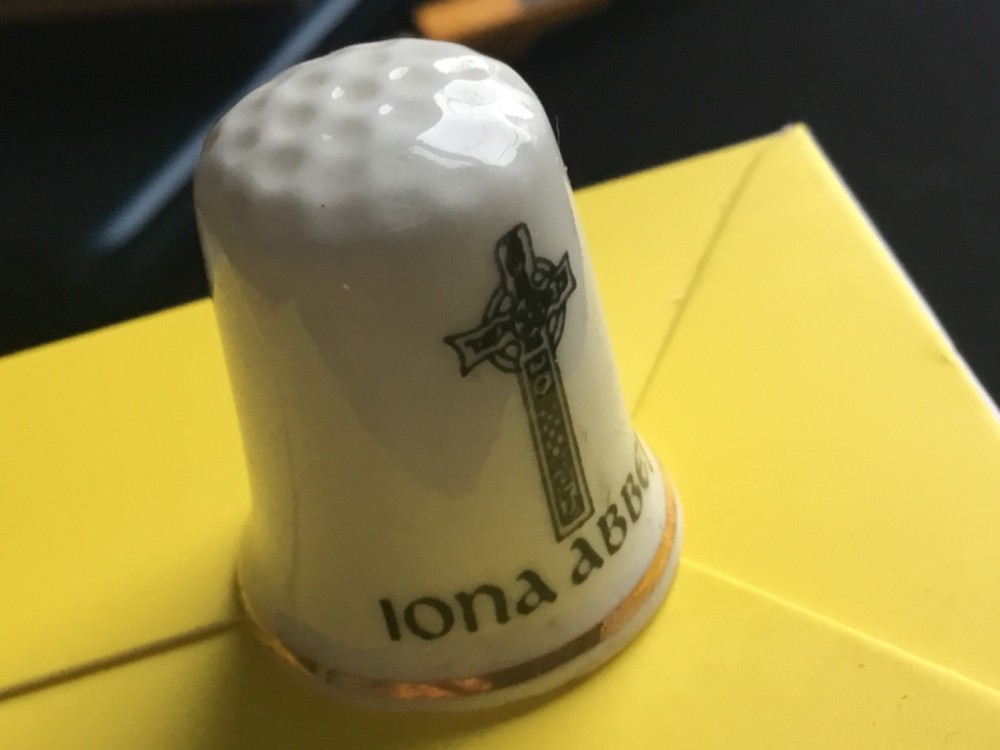 Thimble - Iona Abbey    - Z