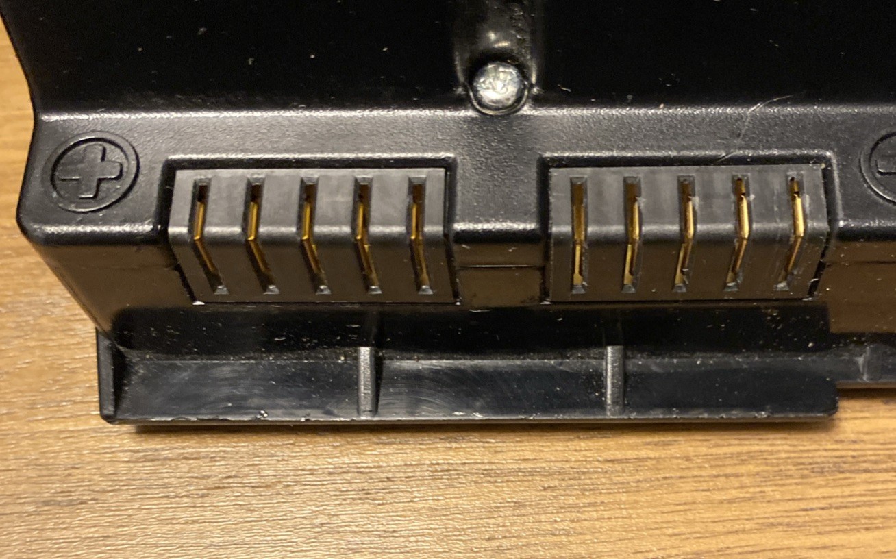 Luggie Mobility Scooter 2)Lithium Battery