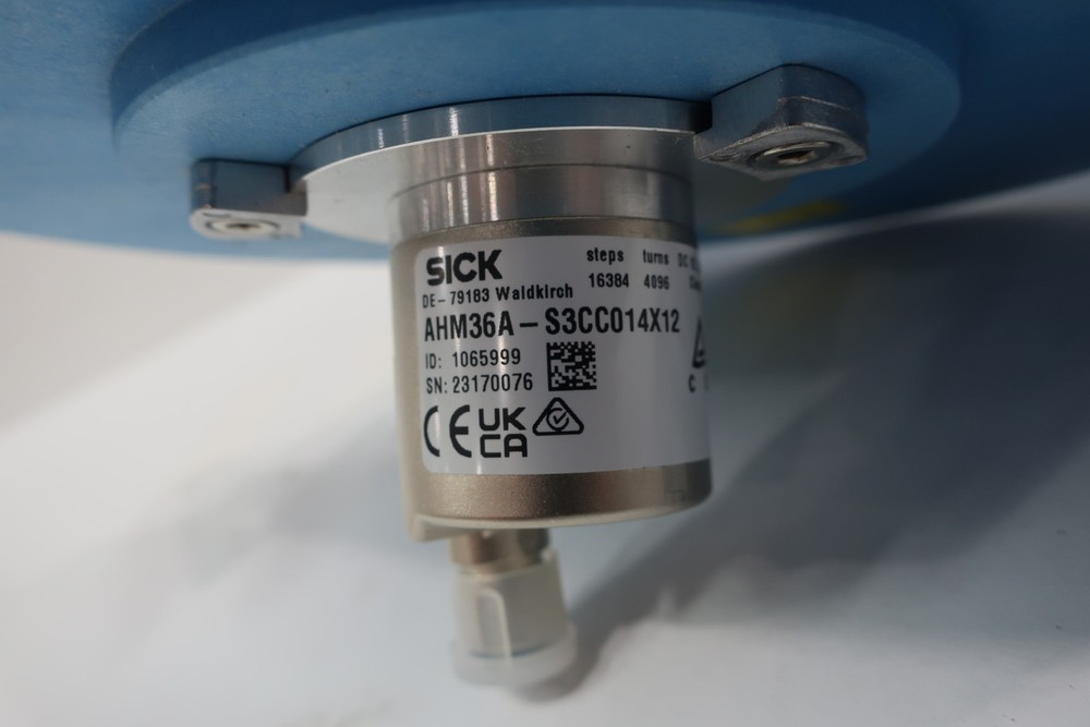 Sick BCG19-C1QM1029 Wire Draw Absolute Encoder 10-30v-dc