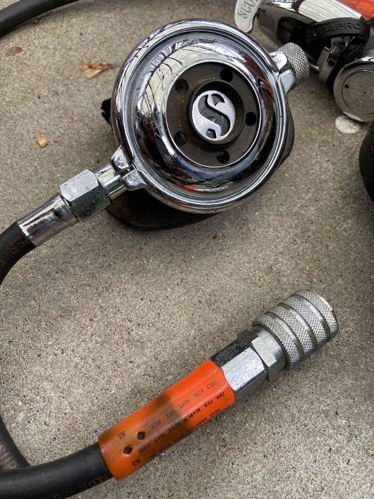 VINTAGE SCUBAPRO REGULATOR - Untested