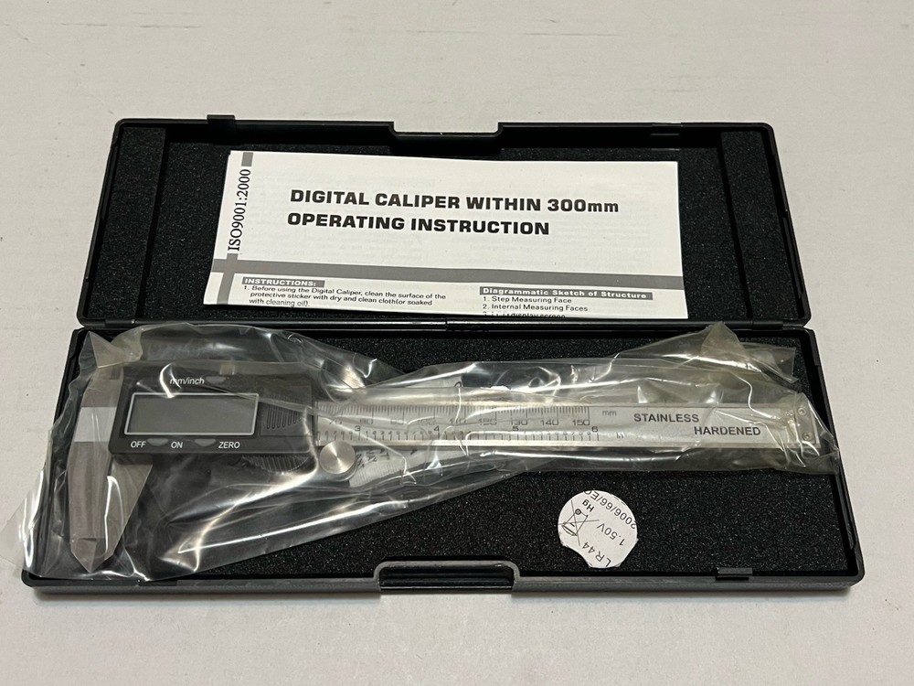 (Opened Box) Value Electronic Caliper 0-6"/0-150mm Range #72457492