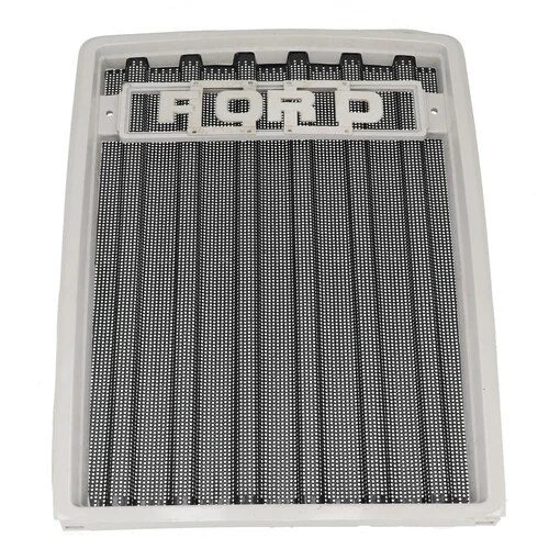 Grille fits Ford 2000 2600 3000 3600 4000 4100 4600 5600 6600 7600 D5NN8200A