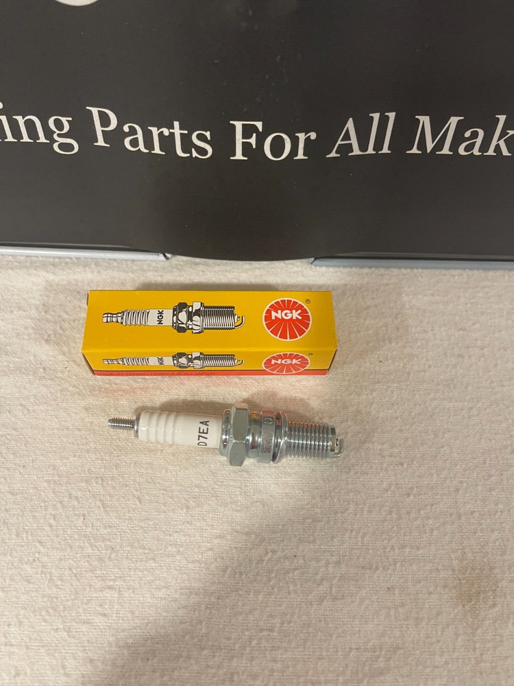 NGK Spark Plug D7EA 7912 NOS Part