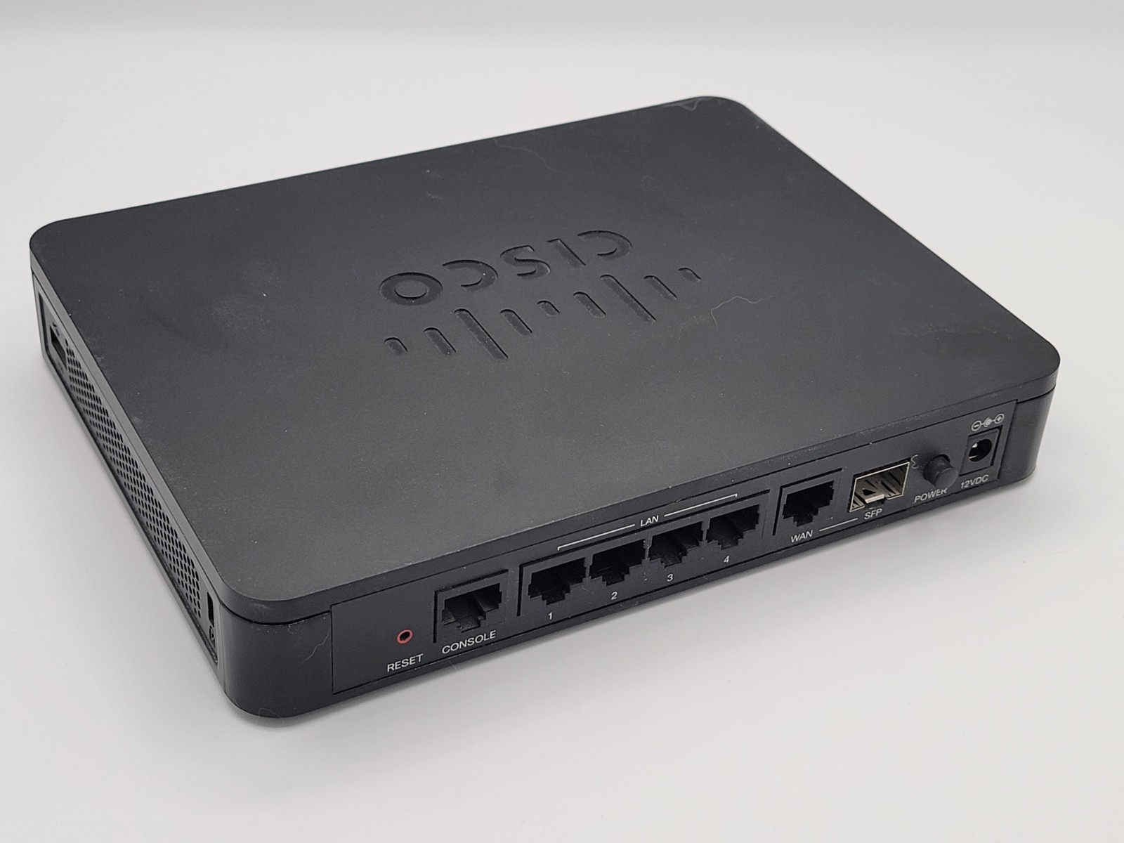 Cisco RV160 Dual WAN VPN Router Gigabit Firewall SMB
