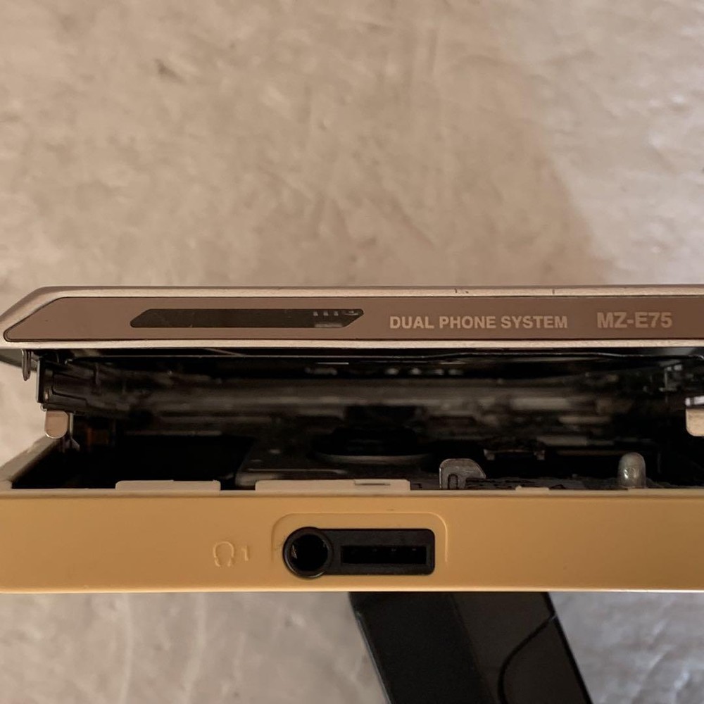 Sony MZ-E75 Minidisc Player Walkman
