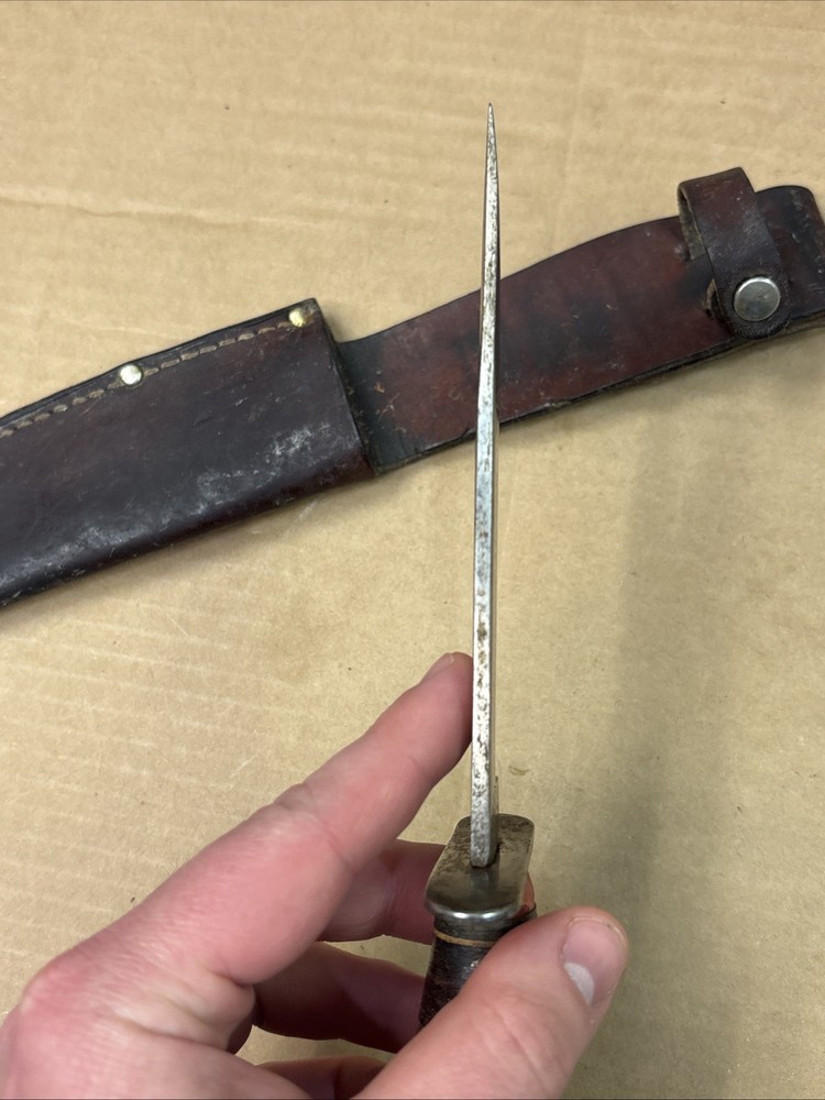 Schrade Walden Fixed Blade Knife With Sheath