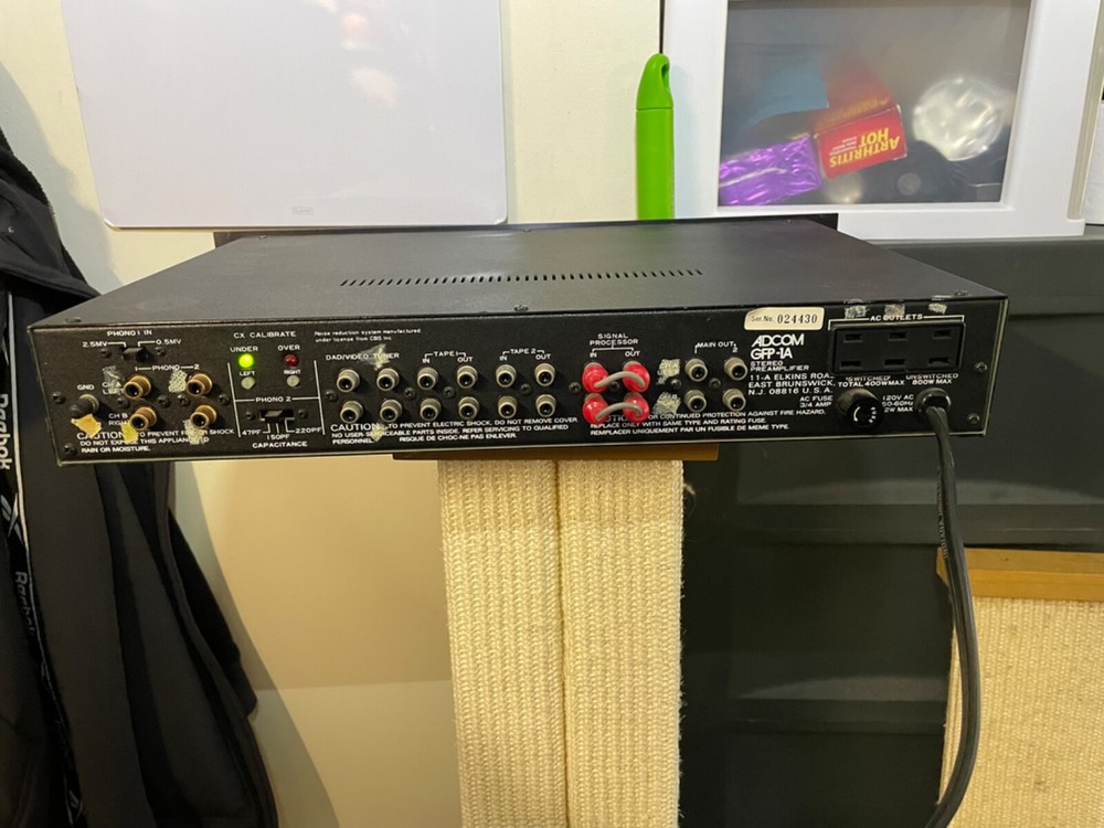 ADCOM GFP-1A STEREO PREAMPLIFIER