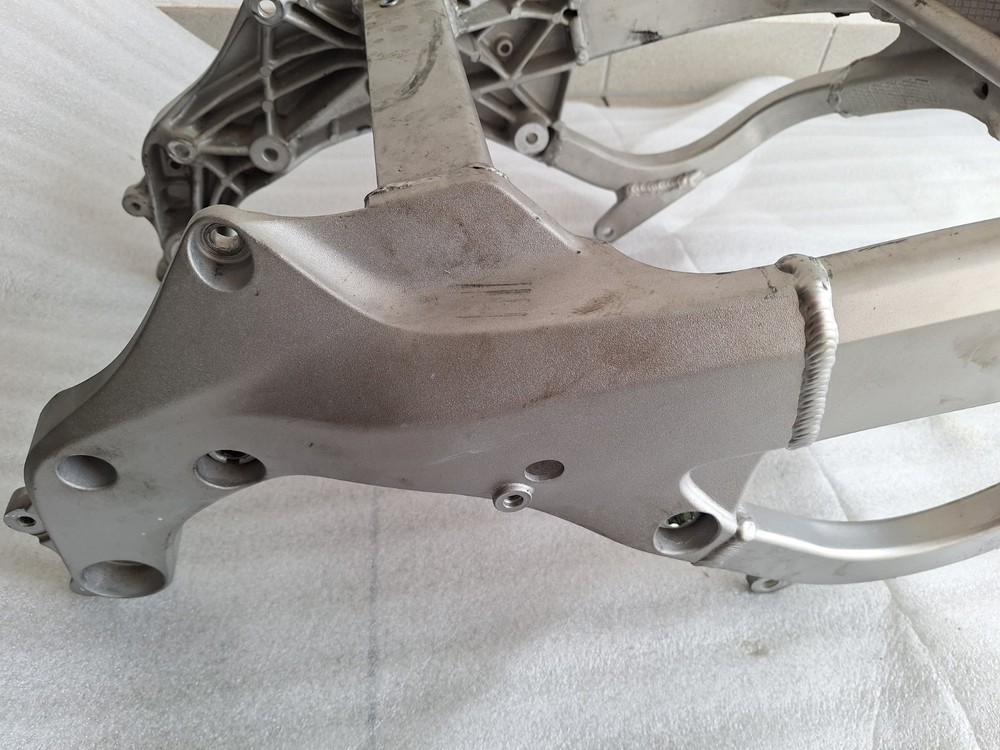 WB12. Honda CBR 600 F PC35 2001 Frame + Papers Document