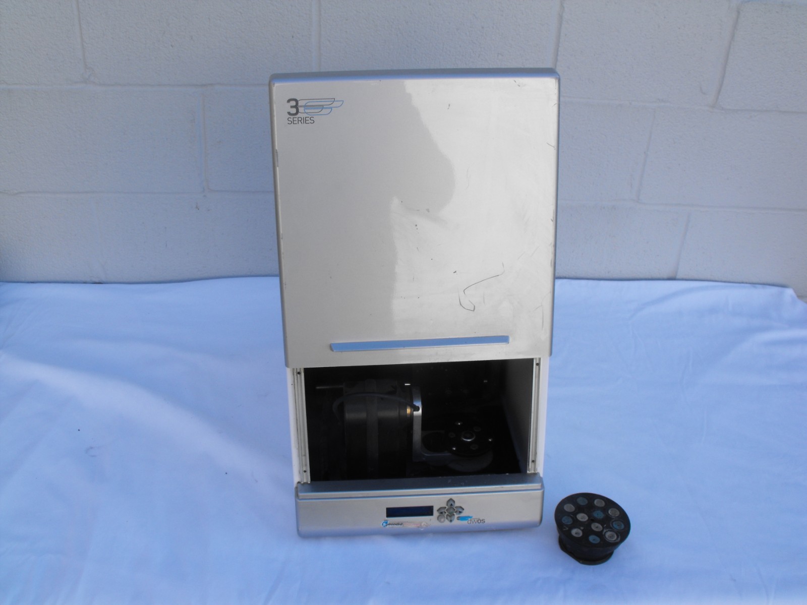 Dental Wings DW-3-90 Dental Scanner #2