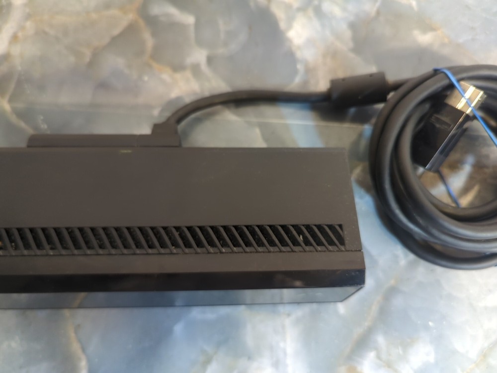 Microsoft Xbox One Kinect Sensor Wired Black for Xbox One Console