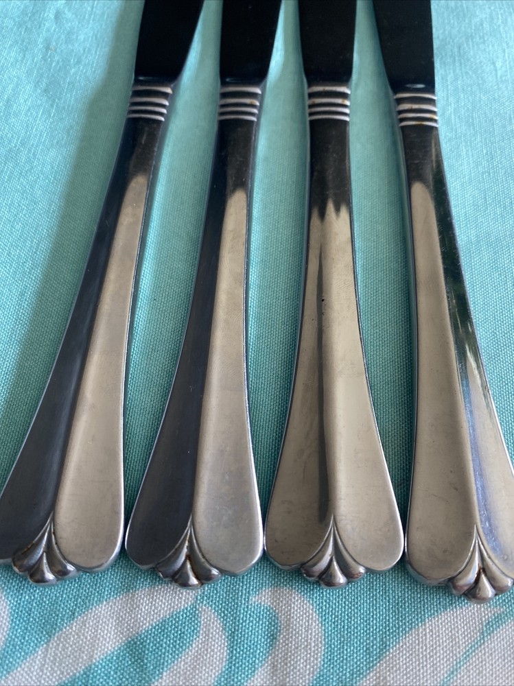 4 Pcs Rogers Co Country Shell Dinner Knives Stainless Flatware