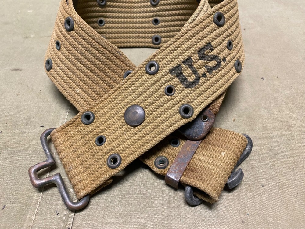 ORIGINAL WWII US ARMY M1942 COMBAT EQUIPMENT .45 PISTOL AMMO BELT-OD#3