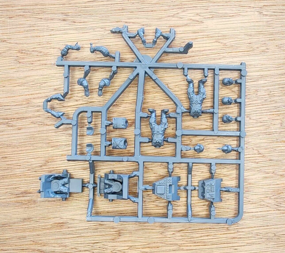 Imperial Guard Valkyrie cockpit and crew Warhammer 40K Conversion Bits