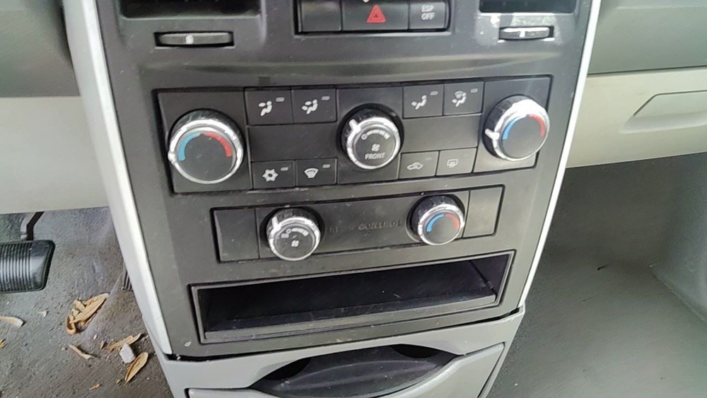 Chassis ECM Multifunction Includes Fuse Box Fits 09 CARAVAN 1186124