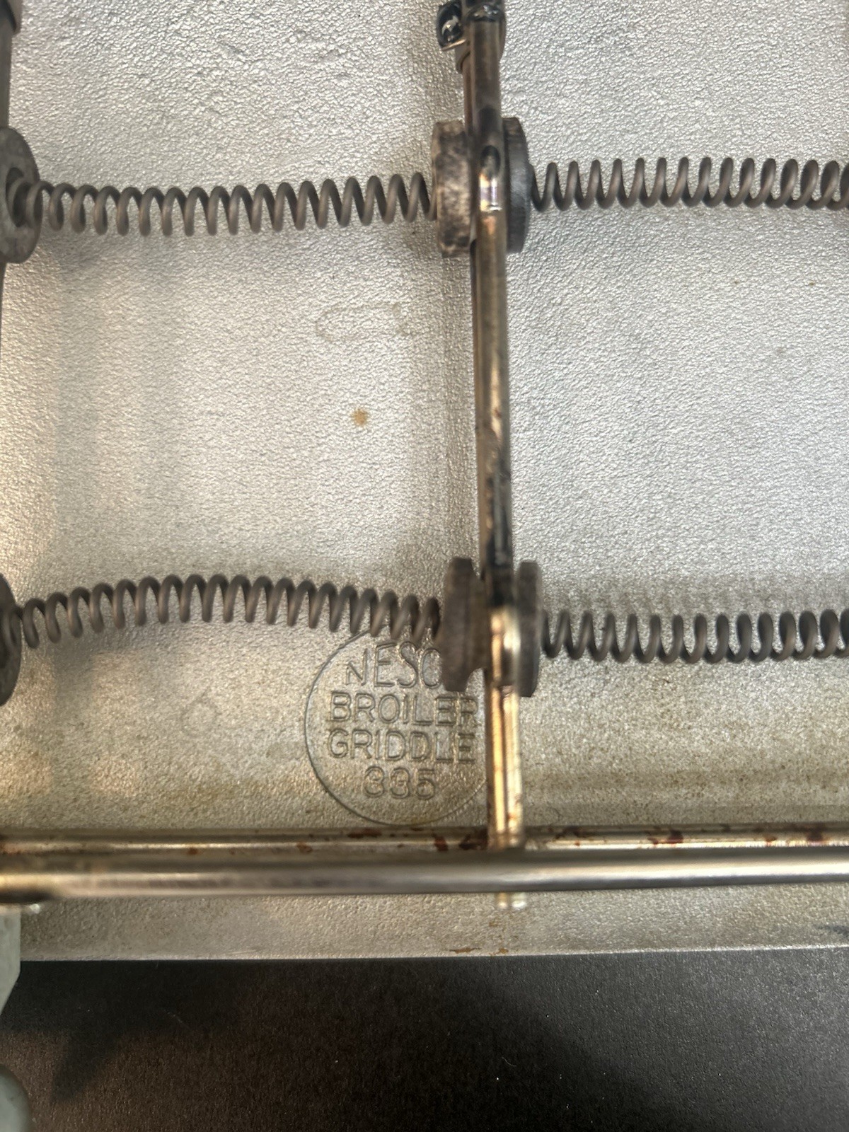 Vintage 1950s NESCO Infra-Red Roaster Oven Model 335 w/ Griddle, Pans & Manual