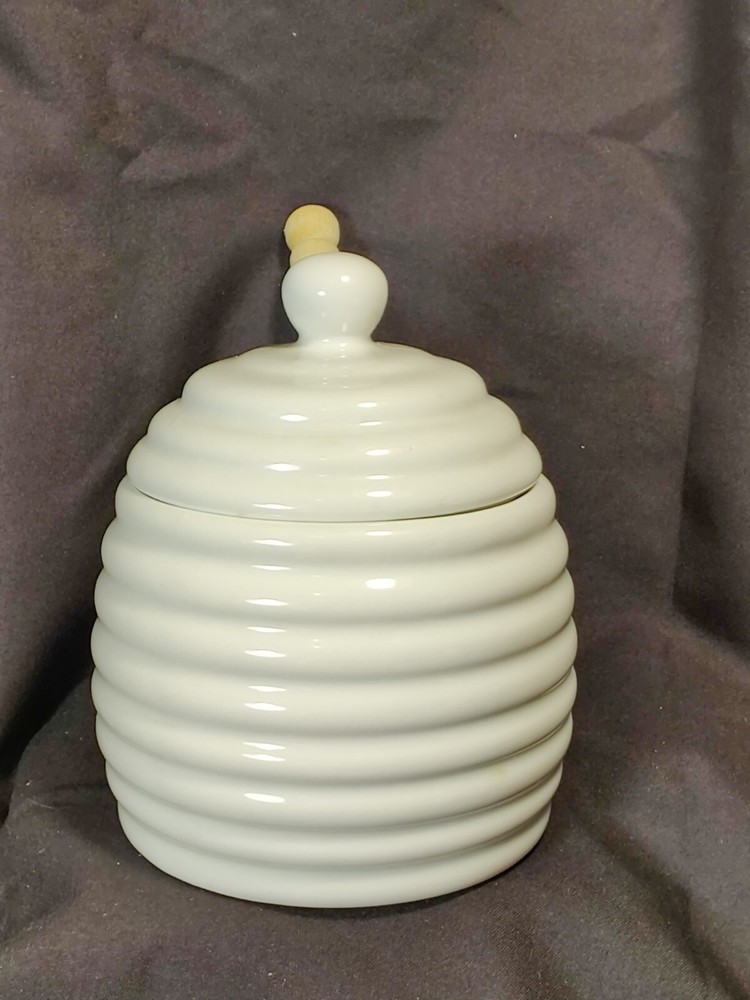 WM Bartleet Sons Honey Pot White