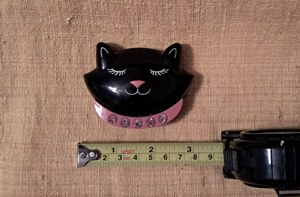 Cat Swivel Compact