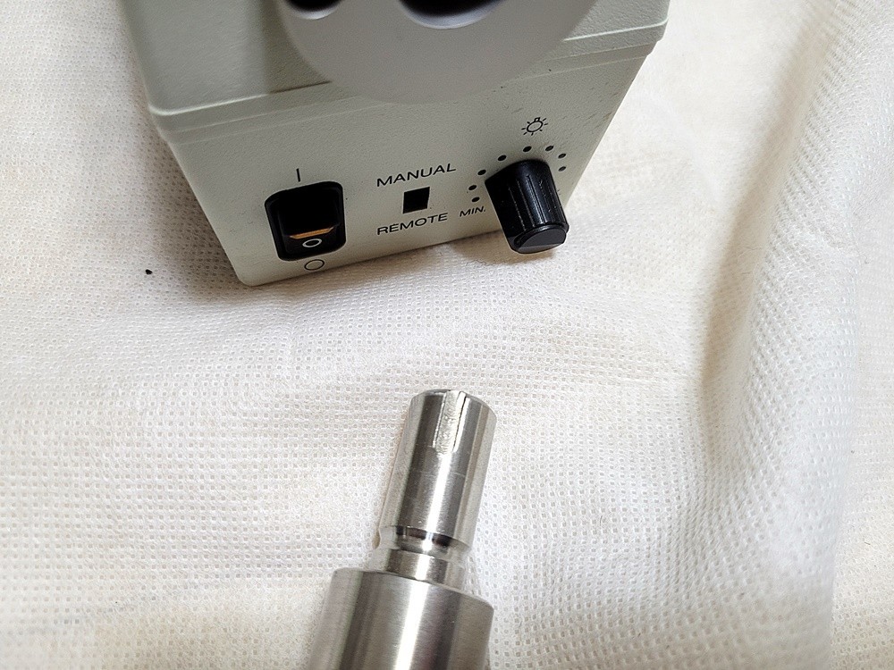 Olympus LG-PS2 Halogen Light Source with Fiber Light Guide