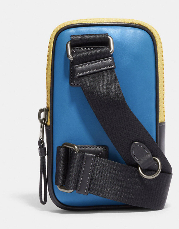 NWT Coach Multifunction Phone Pack In Colorblock CH070