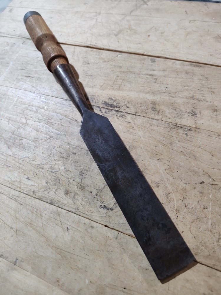 Antique Ohio Tool 1-1/4" Bevel Edge Socket Chisel Timber Framing