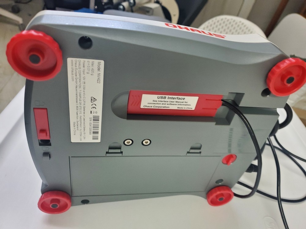 Ohaus Navigator Scale Model NV422 with USB interface TESTED working great.