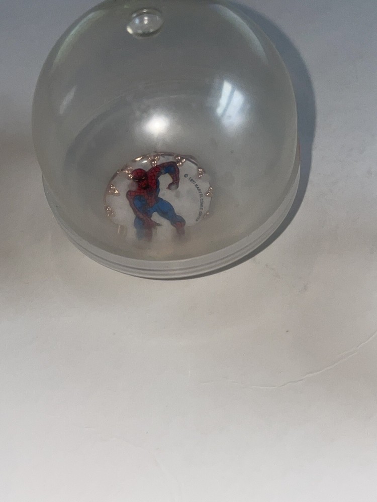 1977 Spiderman Marvel Comics Gumball Machine Ring Plastic Dome Case Spider-man